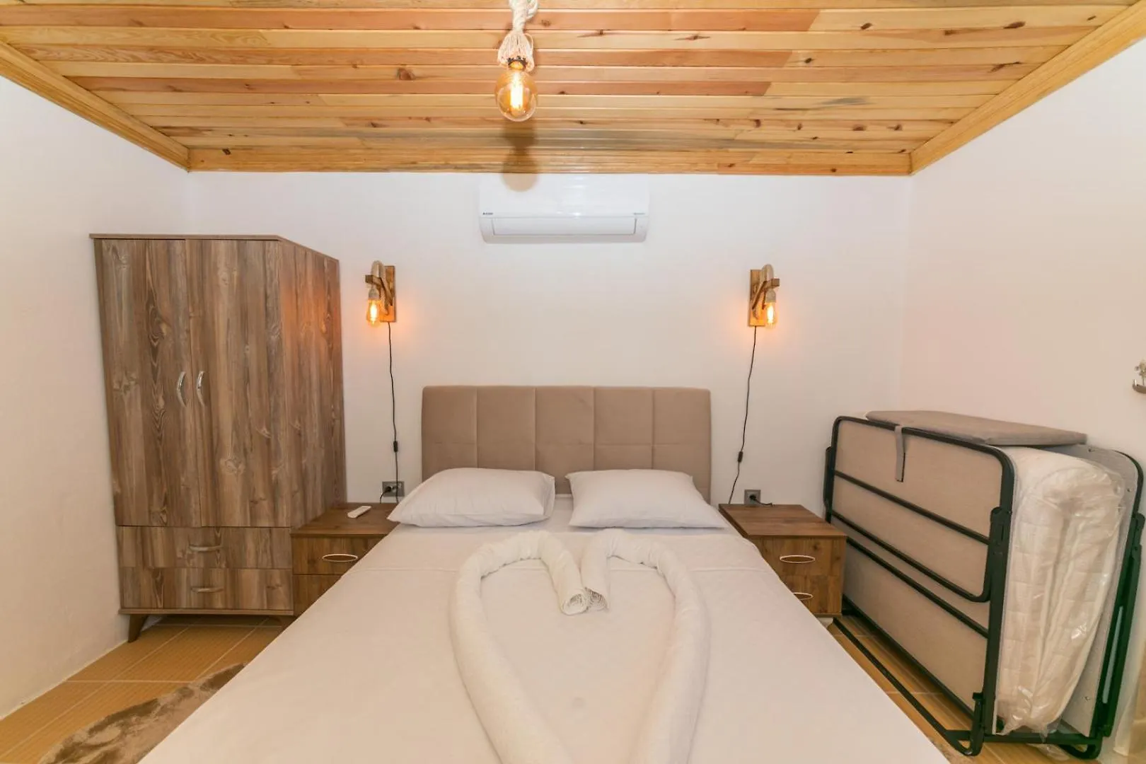 Ceren Villa Akyaka Daily Weekly Rentals Mugla