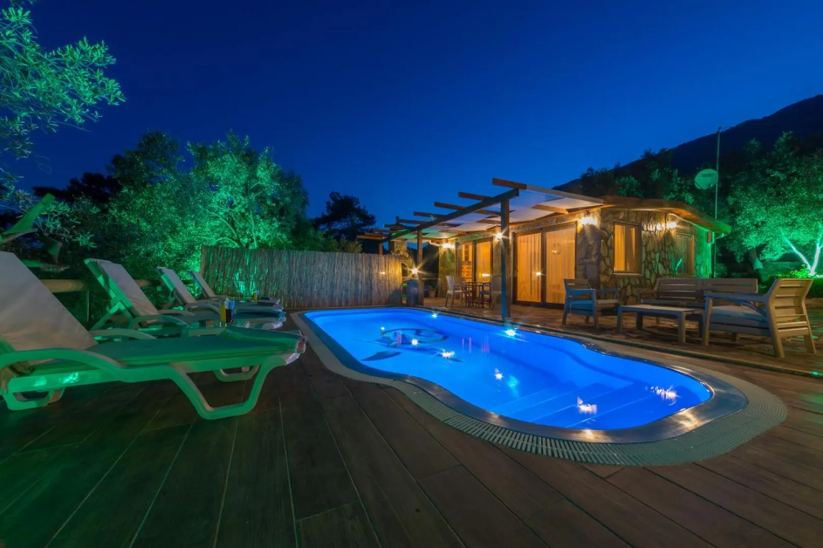 Ceren Villa Akyaka Daily Weekly Rentals Mugla