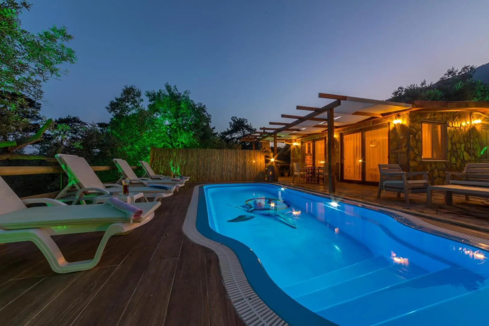 Ceren Villa Akyaka Daily Weekly Rentals Mugla
