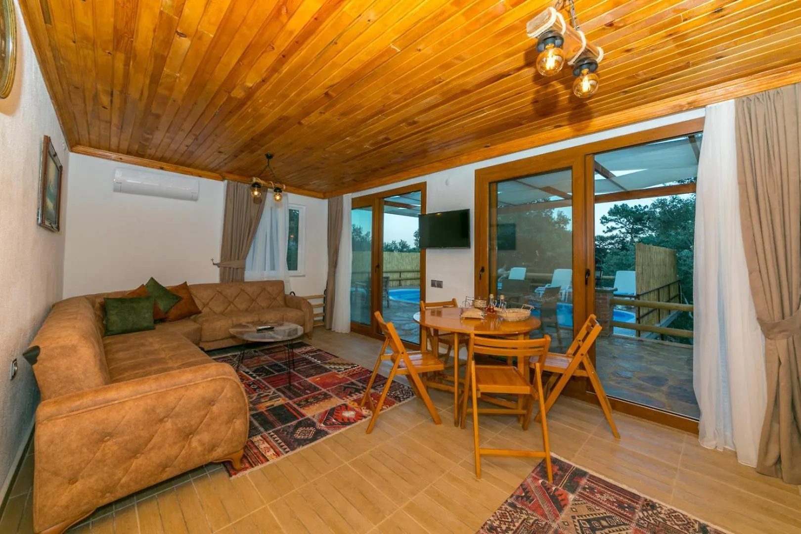 Ceren Villa Akyaka Daily Weekly Rentals Mugla